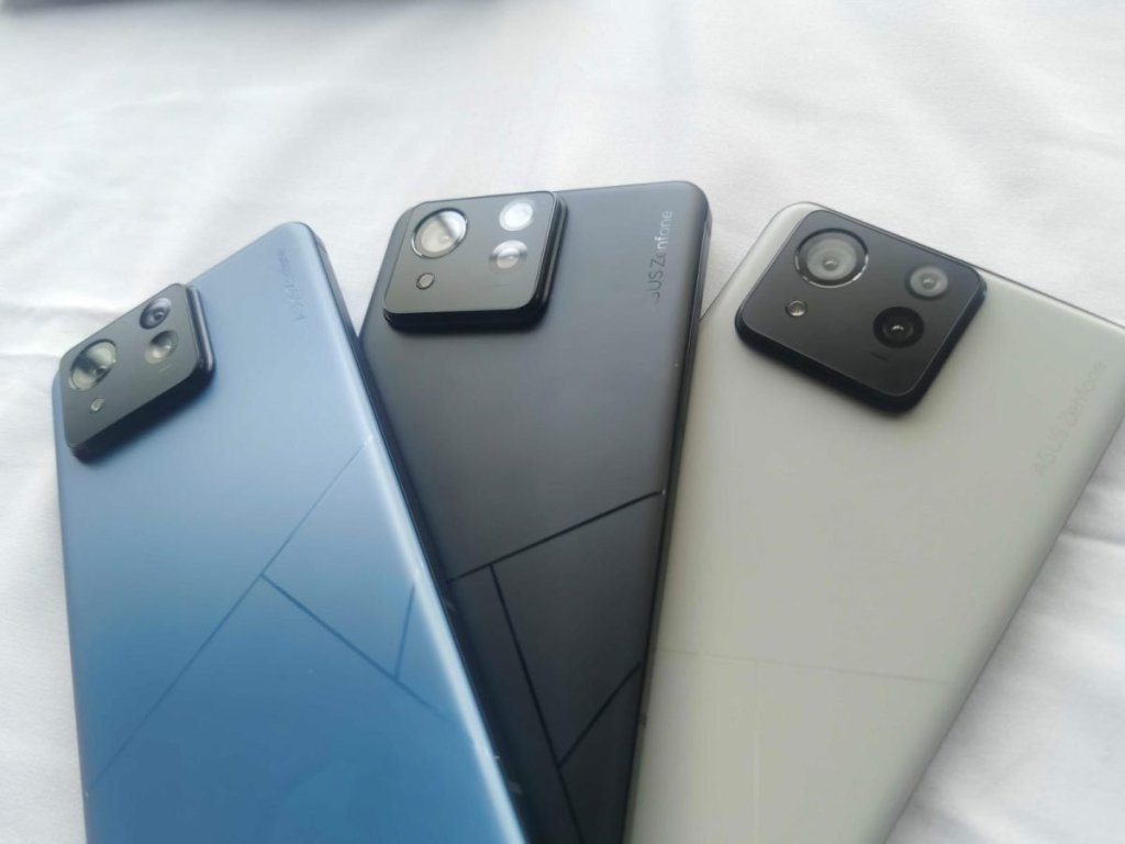 Zenfone 11 Ultra, Rasa ROG Phone&nbsp;8