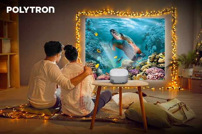 Smart Projector Mampu Ubah Ruang Tamu Menjadi Pusat Hiburan&nbsp;Keluarga