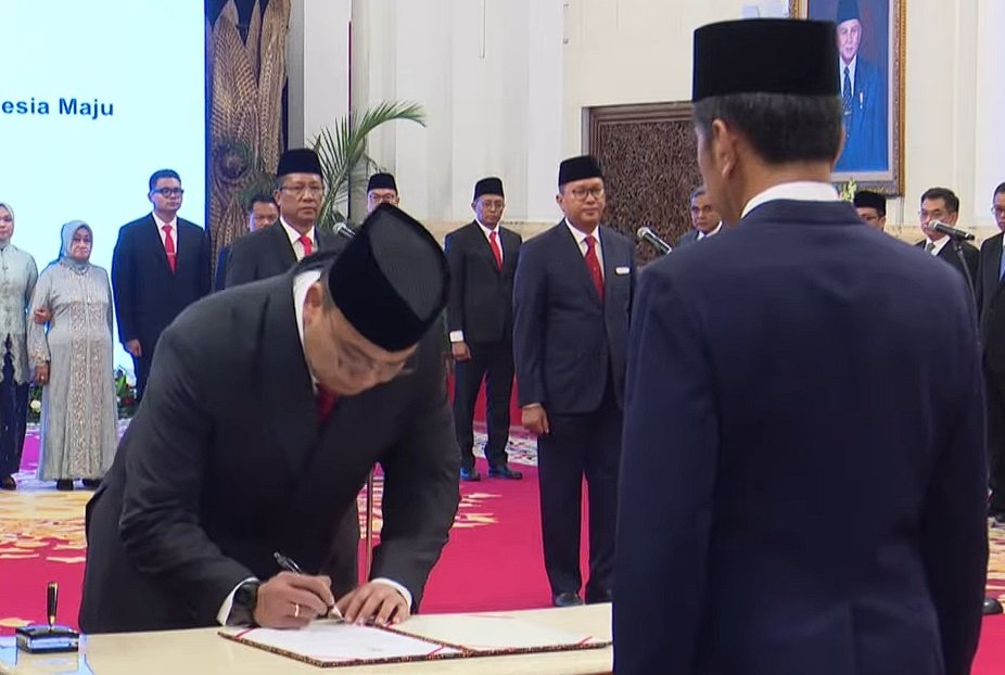 Presiden Jokowi Lantik Angga Raka Prabowo Jadi&nbsp;Wamenkominfo